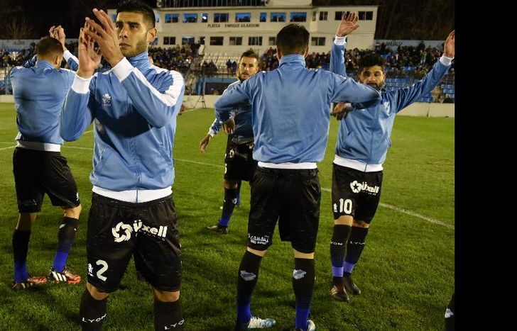 El defensor de Temperley habló de la obligación de sumar de a tres ante Arsenal.