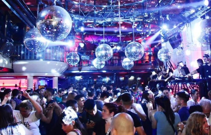 Brilla en Cochabamba 249.