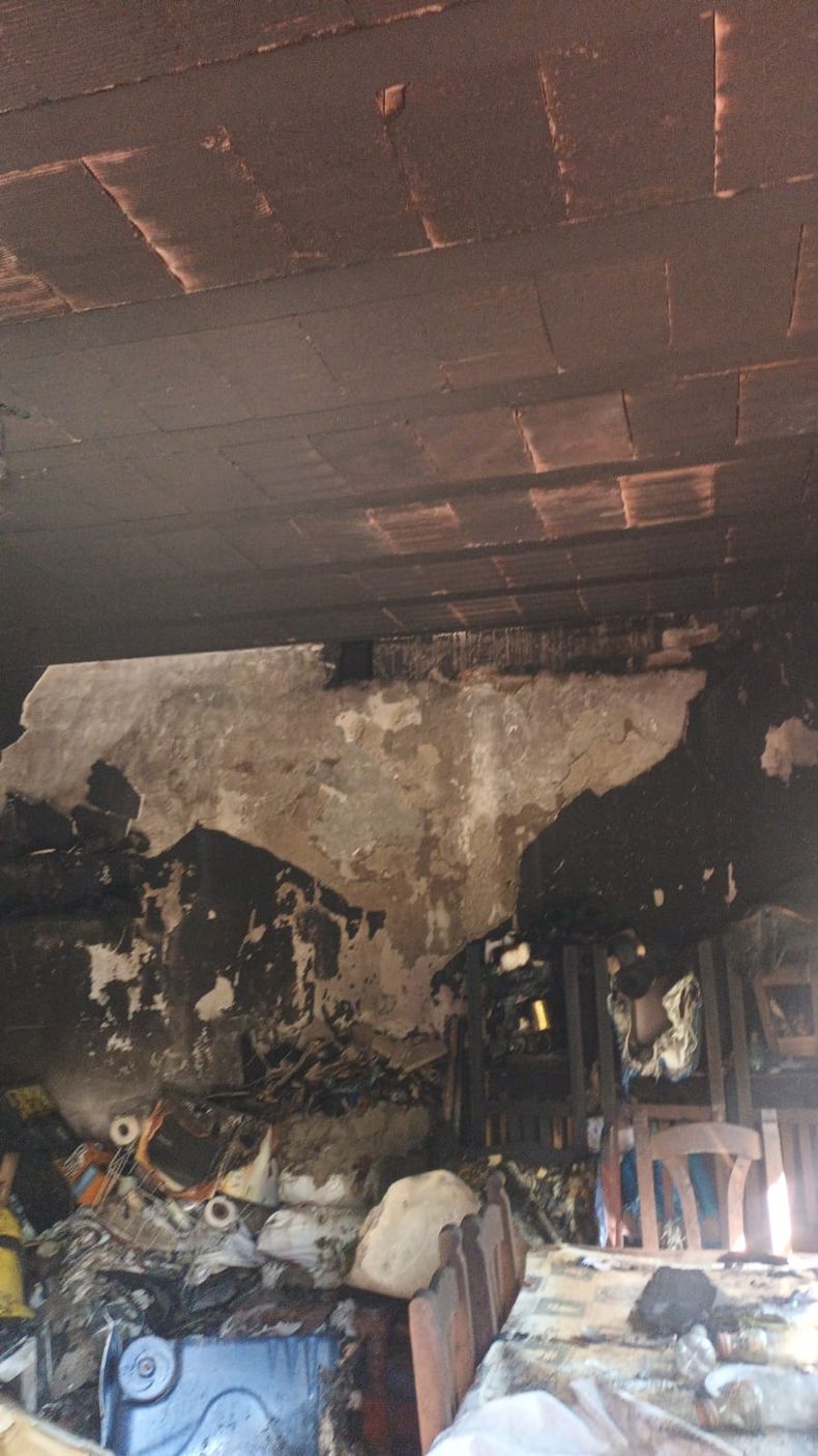 Así quedó la vivienda de Fiorito tras el incendio.