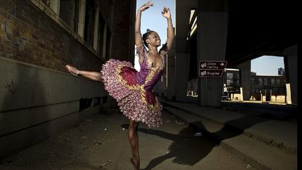 la vida de michaela deprince, bajo la lente de madonna