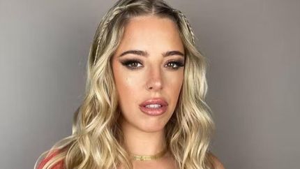 La influencer cerca de un ex hermanito.