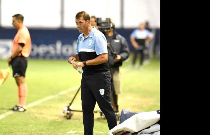El técnico del Gasolero vuelve a cambiar de esquema.