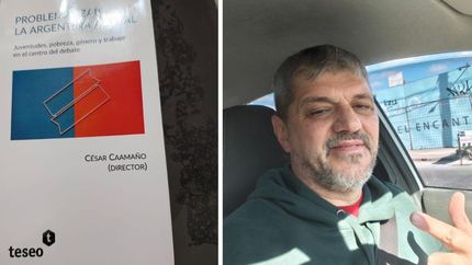 Vive en Temperley y está presentando una obra que hizo con sus alumnos universitarios.