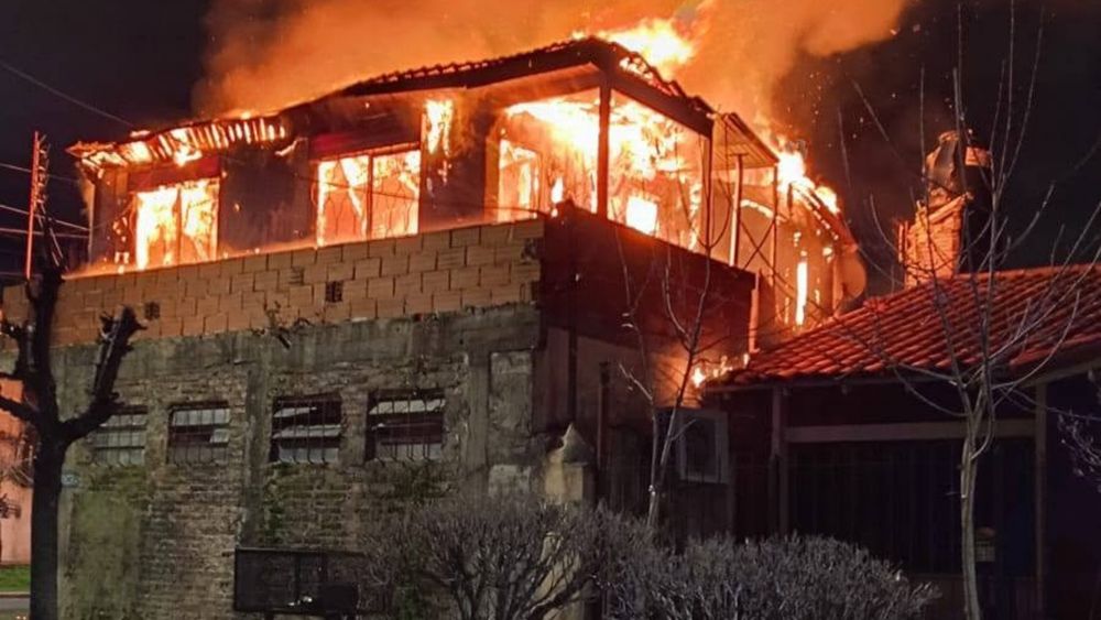 La casa de Temperley quedó destruida en la parte superior.