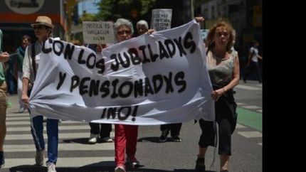 jubilados presentan una demanda