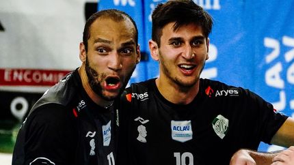 Defensores de Banfield jugará el Sudamericano de Clubes. Defensores de Banfield jugará el Sudamericano de Clubes.