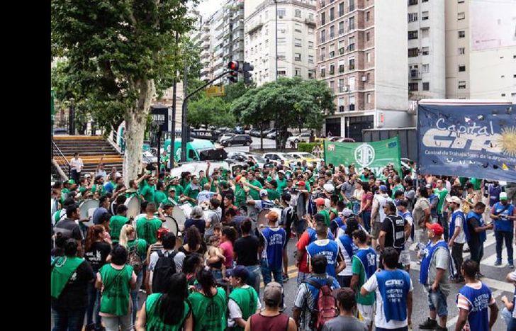 Desde que asumió el Gobierno de Mauricio Macri, la Biblioteca Nacional sufrió 300 despidos.