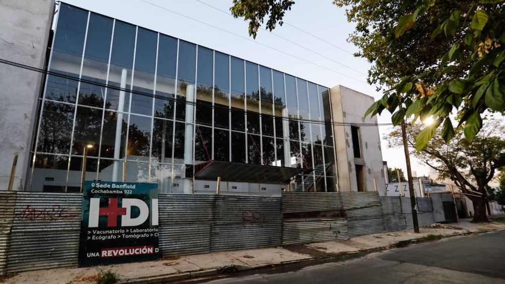 Las obras se llevan a cabo en la calle Cochabamba al 900.