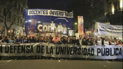 convocan a los docentes universitarios en medio del conflicto