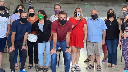 Gasparrini encabezó la visita a la escuela.