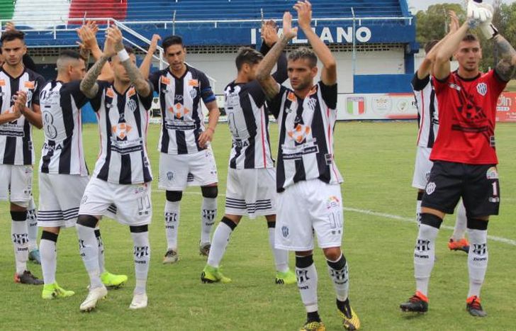 El equipo de Gerli logró sus siete puntos de local.