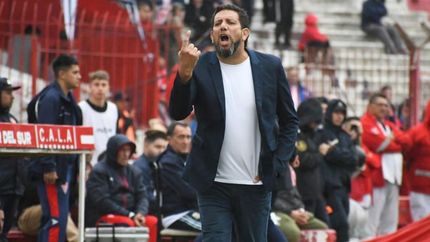 El DT de Los Andes ya piensa en el Clausura. El DT de Los Andes ya piensa en el Clausura.