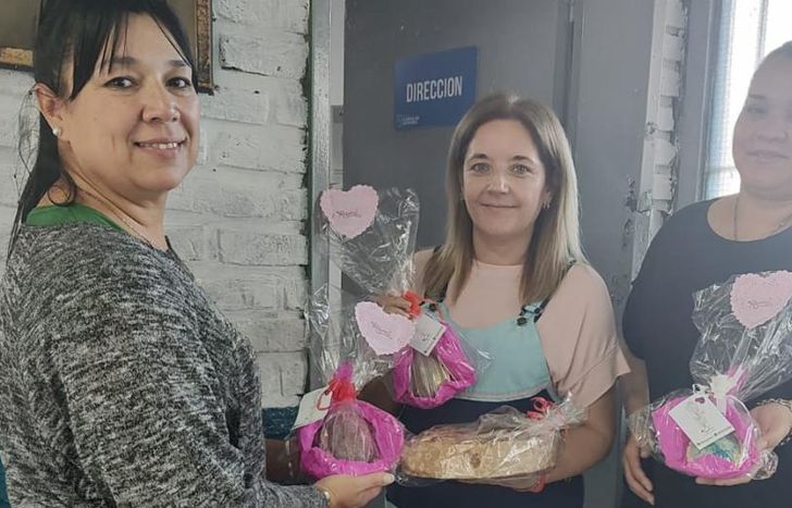 Las chicas llevaron las donaciones que sirvieron para juntar fondos.