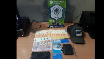 Los agarraron a dos cuadras y les incautaron los elementos que les habían sustraído a los jóvenes.