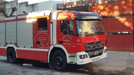 Bomberos de Lomas tuvieron que actuar de urgencia en Banfield Oeste.