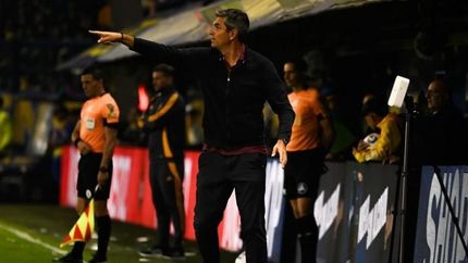Diario La Unión | Pellegrino no pudo contra Boca en La Bombonera y es el blanco de todas las críticas de los hinchas granates.