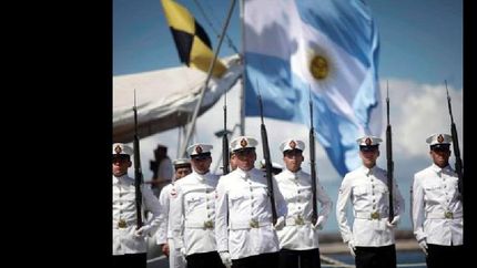 detienen a un integrante de la armada acusado de abusar de su hijastra