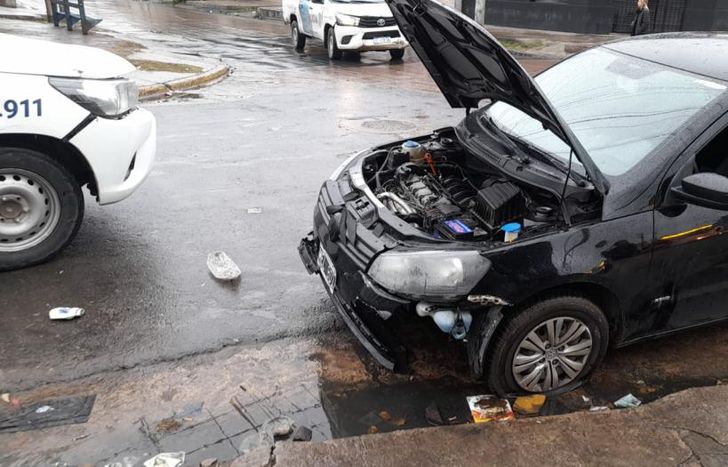 El auto involucrado en el choque.