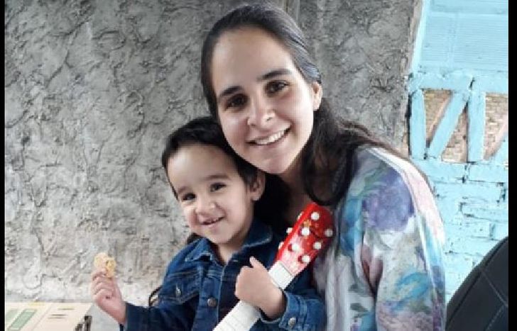 Tadeo junto a su mamá Celeste.