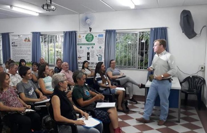 La carrera dura tres años y tiene diferentes materias.