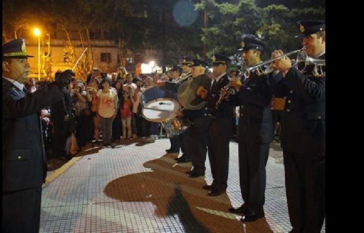 en la plaza de los fundadores.