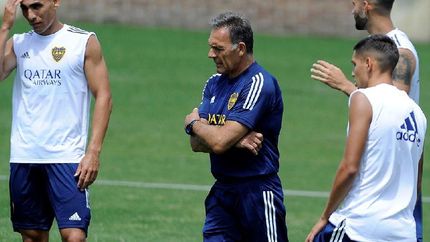Russo apuesta por el regreso de Izquierdoz a la zaga defensiva.