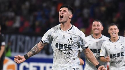 El futbolista paraguayo que quiere Lanús fue clave en Central Córdoba de Santiago del Estero. El futbolista paraguayo que quiere Lanús fue clave en Central Córdoba de Santiago del Estero.