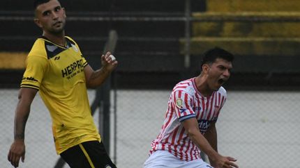 Con gol de Luciano Maidana, Los Andes le gana a Comunicaciones en Agronomía. Con gol de Luciano Maidana, Los Andes le gana a Comunicaciones en Agronomía.