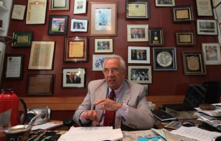 la-pelea-con-los-holdouts-2171815w620