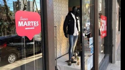 fueron los creadores de los super martes en echeverría para reactivar las ventas.