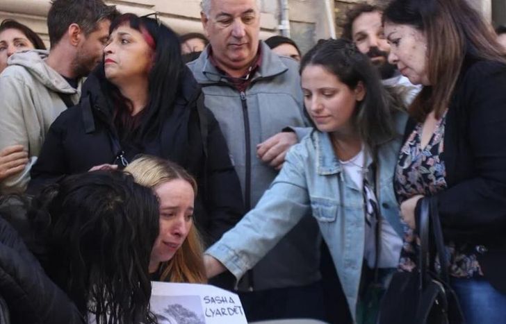 Convocan a una marcha por los detenidos afuera del Congreso durante el debate de la Ley Bases de Javier Milei.