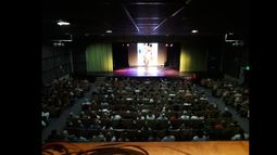 Muy buena convocatoria de público en el Teatro.