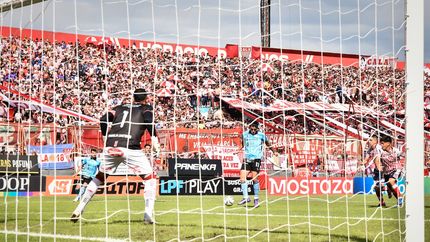 Temperley le ganó a Los Andes sobre el final.