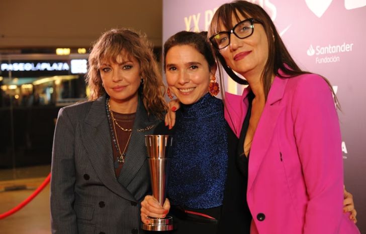 Dolores Fonzi con su galardón.&nbsp;