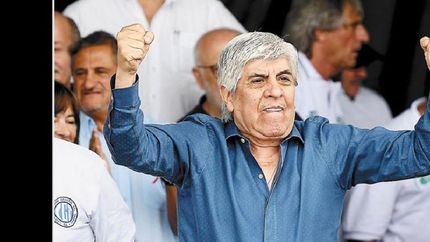 otra vez, moyano le moja la oreja a macri