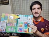 Diego González Massad es de Lomas de Zamora y complet0ó el álbum del Mundial 2026 en sólo 8 días. Diego González Massad es de Lomas de Zamora y complet0ó el álbum del Mundial 2026 en sólo 8 días.