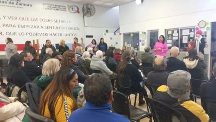 Todas las semanas hay encuentros informativos para la comunidad.