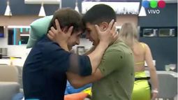El inesperado festejo de Thiago ante la salida de Holder: Los malos se...