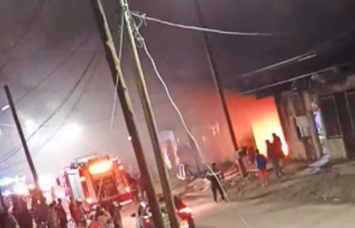 El violento episodio conmocionó al barrio.