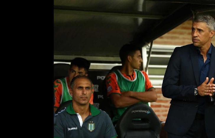 Hoy el 80% son chicos de las Inferiores y tienen que jugar, errar goles, equivocarse, afirmó Crespo.