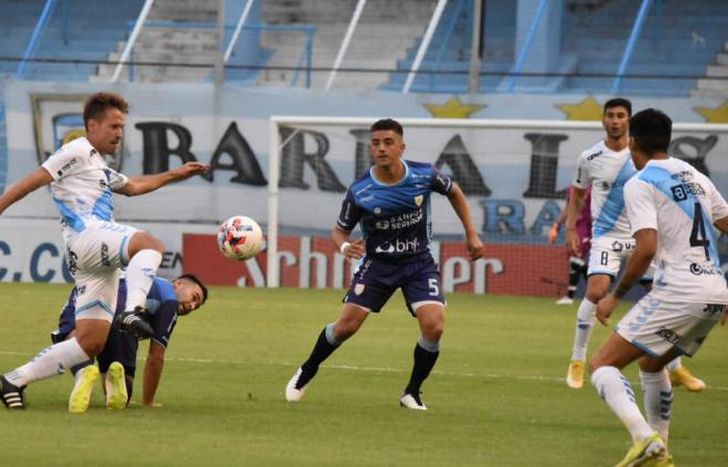 El Cele mereció más, pero le faltó claridad en el ataque.