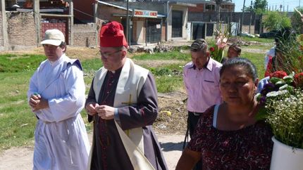 Ayudan a las comunidades extranjeras a conocer sus derechos.