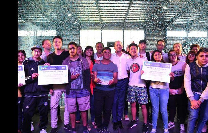 Martín entregó los certificados y compartió la tarde con los integrantes de las sedes.