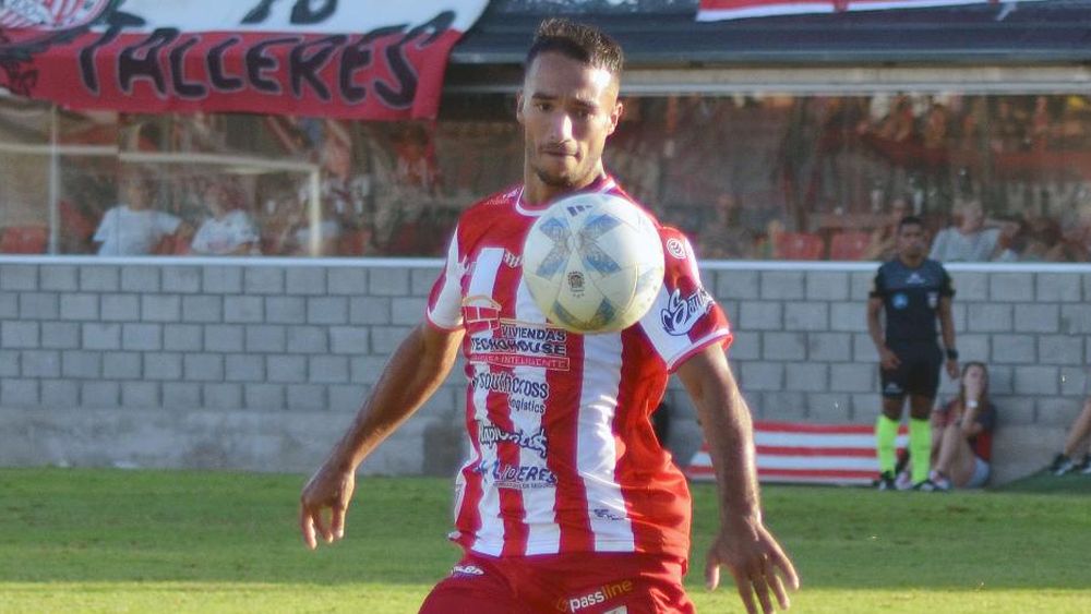 Cao se marchó a Deportivo Merlo.