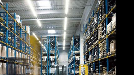 La demanda de energía eléctrica residencial disminuyó 4,9%, la comercial 3,6%, y la industrial 7,9%.