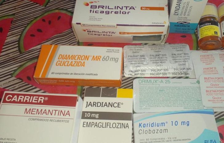 El merendero recibe mensualmente medicamentos y los pone al servicio de los vecinos.