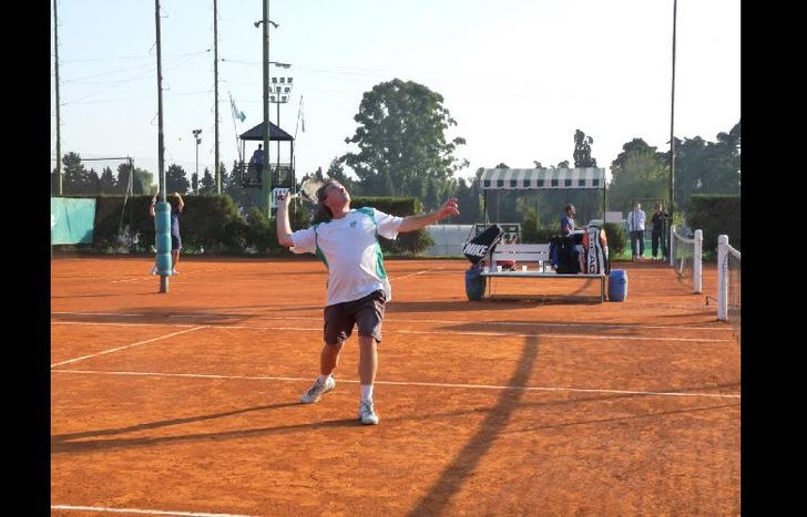 El tenis del Taladro continúa creciendo.