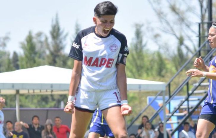 Brenda Varela marcó un hatt-trick.
