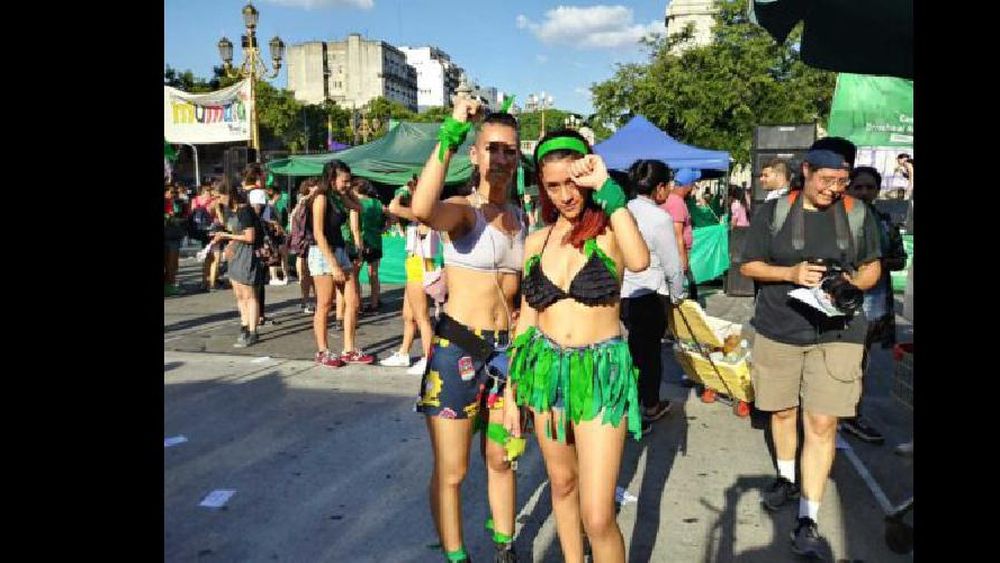 Con un pañuelazo federal, pidieron por la despenalización del aborto