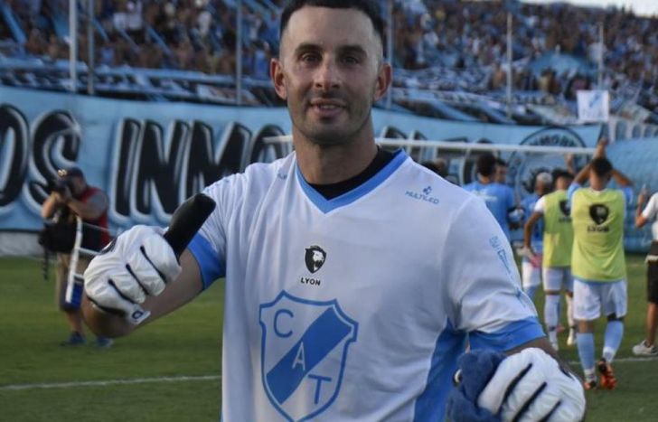 El arquero de Temperley clave para mantener el invicto en la Primera Nacional.
